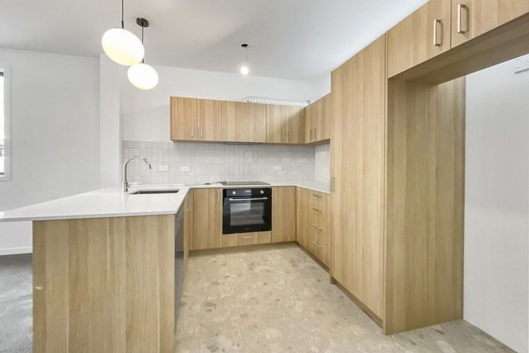 Photo of property in 4/1 Elliott Street, Johnsonville, Wellington, 6037