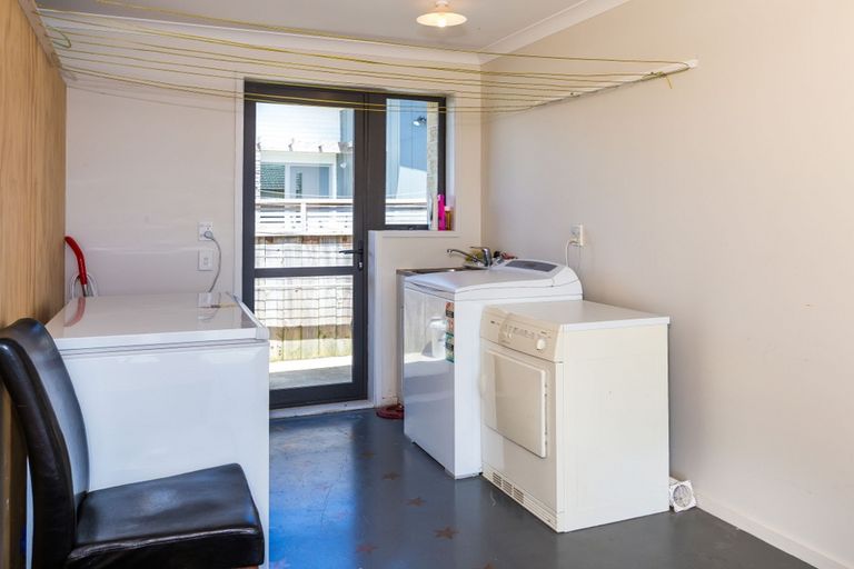 Photo of property in 27 Victoria Street, Richmond Heights, Taupo, 3330