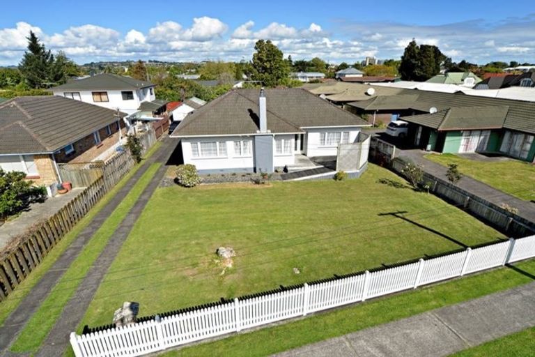 Photo of property in 12 Regent Street, Papatoetoe, Auckland, 2025