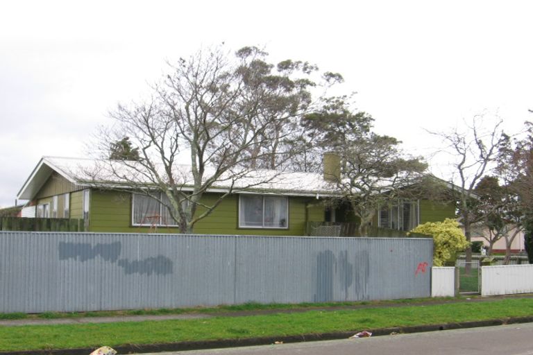 Photo of property in 12 Benbow Place, Awapuni, Palmerston North, 4412