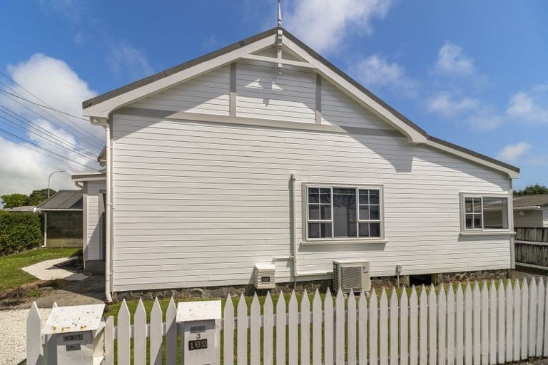 Photo of property in 162 Tukapa Street, Westown, New Plymouth, 4310
