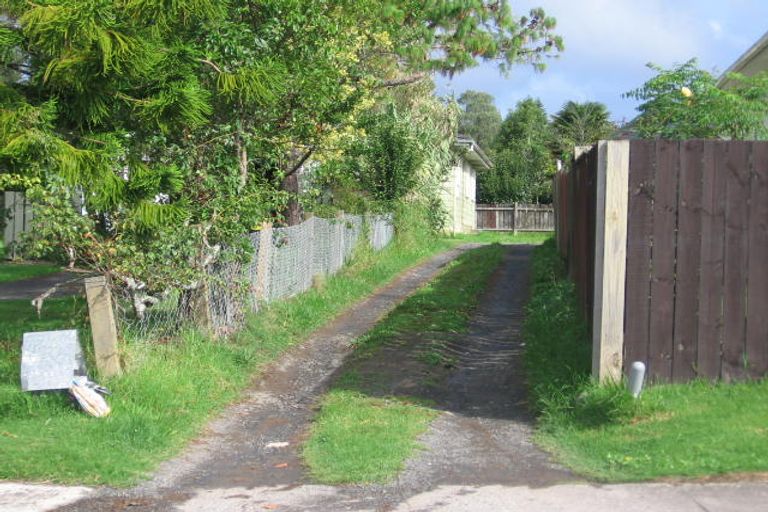 Photo of property in 7 Karina Place, Glen Eden, Auckland, 0602