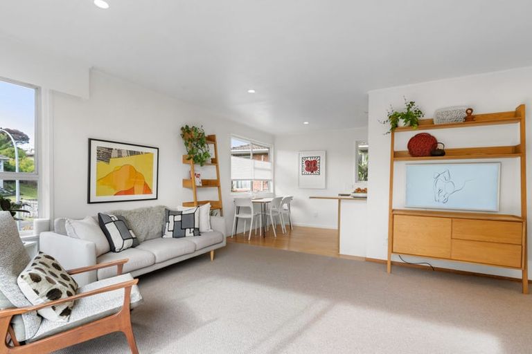 Photo of property in 7 Fairdale Place, Birkdale, Auckland, 0626