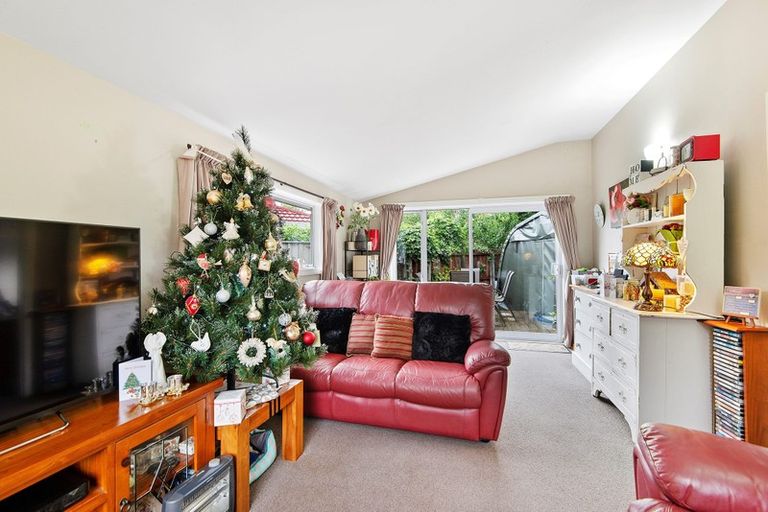 Photo of property in 19b Owens Terrace, Upper Riccarton, Christchurch, 8041