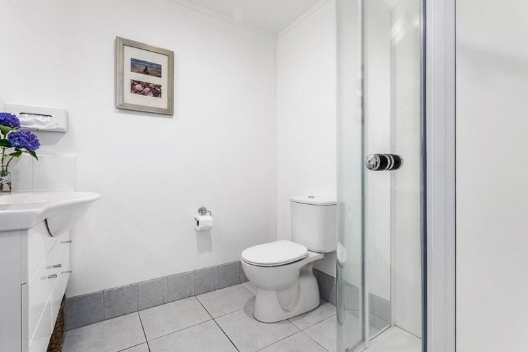 Photo of property in Beachpoint Apartments, 2/5 West End Road, Ohope, 3121