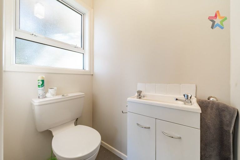 Photo of property in 11 Mimihau Grove, Wainuiomata, Lower Hutt, 5014