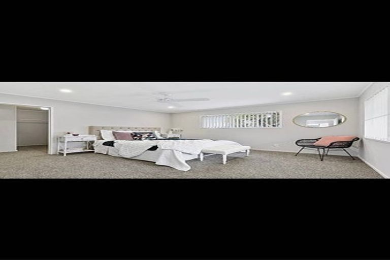 Photo of property in 1/2 Kenderdine Road, Papatoetoe, Auckland, 2025