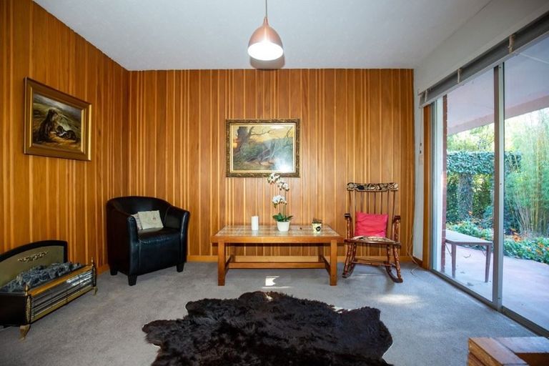 Photo of property in 56 Centaurus Road, Cashmere, Christchurch, 8022