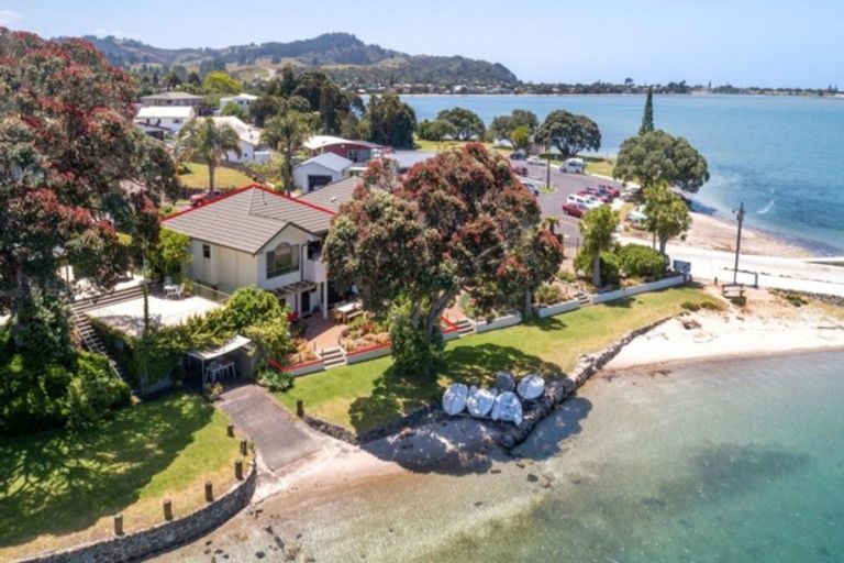 Photo of property in 11a Wharf Road, Tairua, 3508