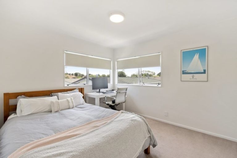Photo of property in 2/7 Camden Place, Papatoetoe, Auckland, 2025