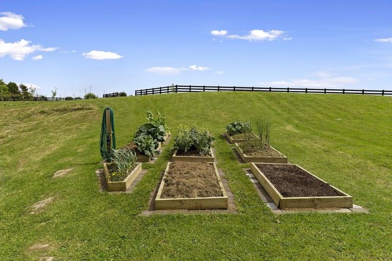 Photo of property in 10 Cellar Close, Te Kauwhata, 3782