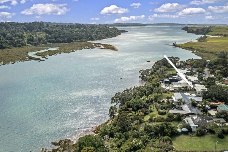 Photo of property in 13 Okura River Road, Okura, Albany, 0792