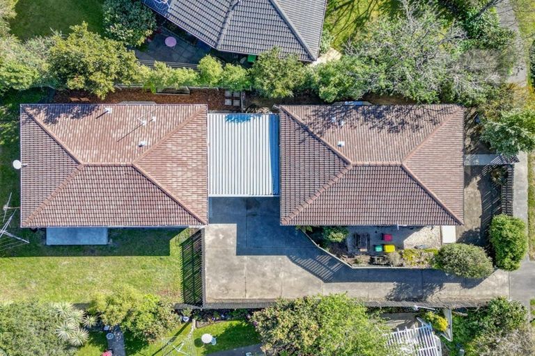 Photo of property in 2/3 Sequoia Place, Parklands, Christchurch, 8083