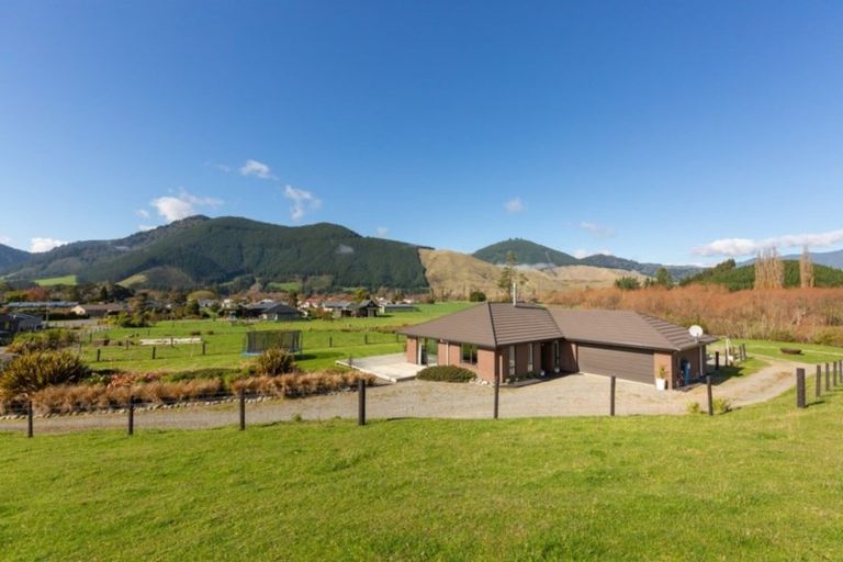 Photo of property in 29 Robertson Mill Place, Rai Valley, 7194