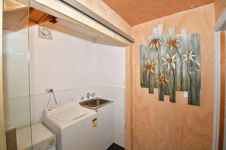 Photo of property in 11 Elizabeth Point Road, Kawau Island, 0920