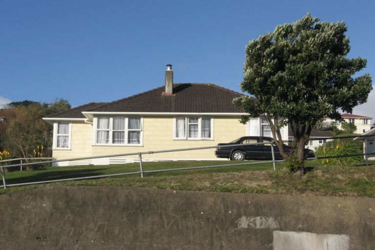 Photo of property in 84 Dimock Street, Titahi Bay, Porirua, 5022