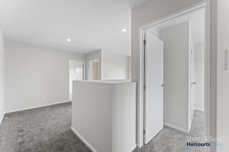 Photo of property in 39a Hari Road, Karaka, 2113