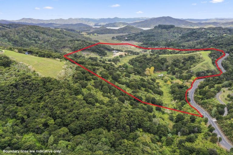 Photo of property in 138 Paroa Bay Road, Russell, 0272