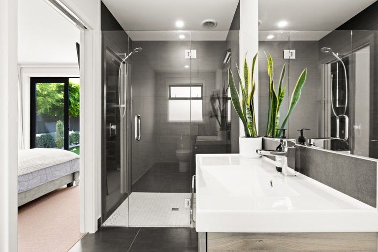 Photo of property in 114 Freyberg Avenue, Tamatea, Napier, 4112