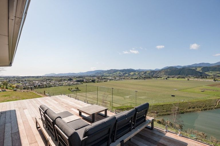 Photo of property in 39b Katania Heights, Brightwater, 7022