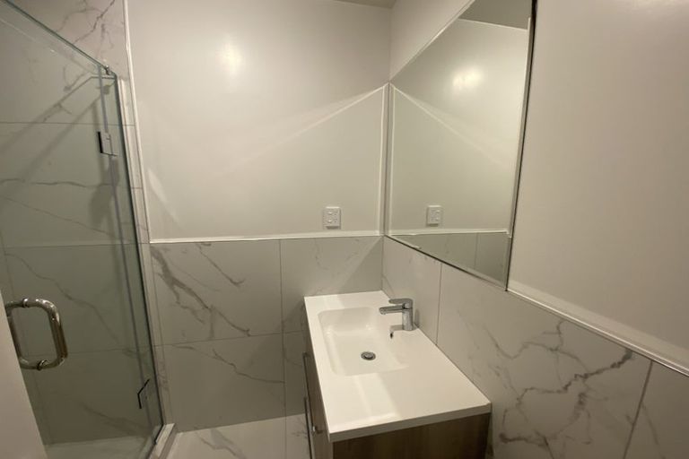 Photo of property in 13/35 Young Crescent, Drury, 2113