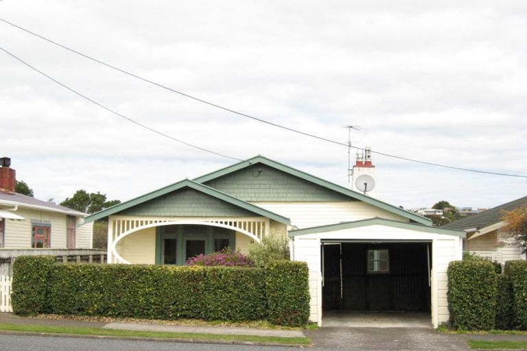 Photo of property in 14 Ngaio Street, Strandon, New Plymouth, 4312