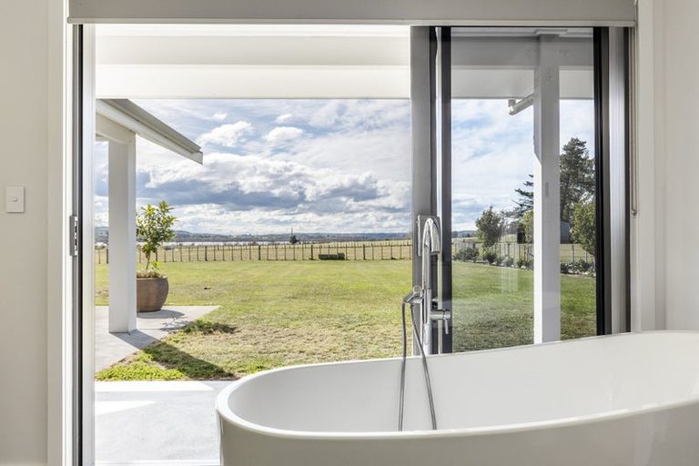 Photo of property in 470 Porangahau Road, Waipukurau, 4282