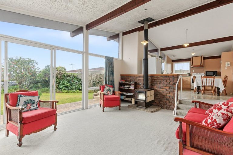 Photo of property in 24 Donovan Street, Te Puke, 3119