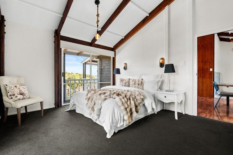 Photo of property in 26 Eugenia Rise, Totara Heights, Auckland, 2105