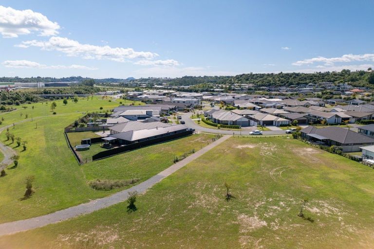 Photo of property in 85 Awataha Crescent, Pyes Pa, Tauranga, 3110