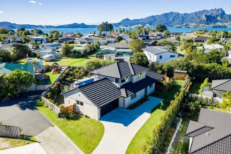 Photo of property in 10 Stace Hopper Drive, One Tree Point, 0118