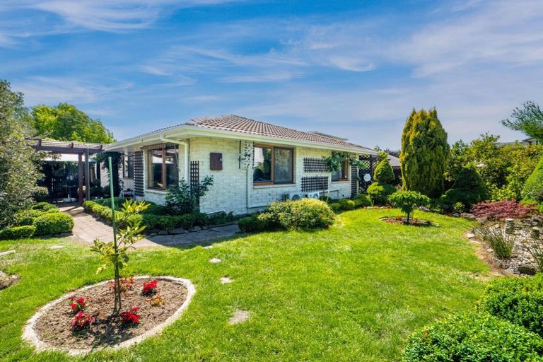 Photo of property in 2/52 Lochee Road, Upper Riccarton, Christchurch, 8041