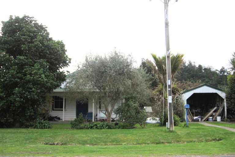 Photo of property in 141 Watt Street, Coromandel, 3506