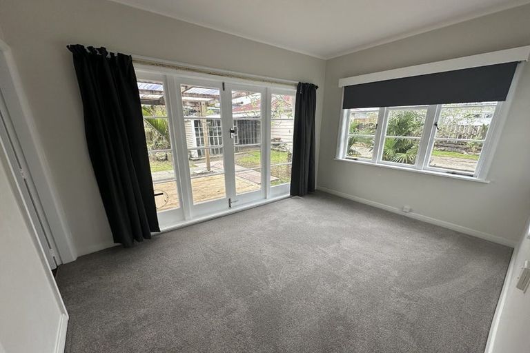 Photo of property in 9 Liverpool Street, Levin, 5510