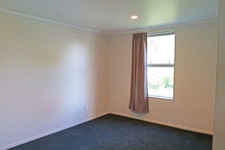 Photo of property in 2 Ashmore Place, Favona, Auckland, 2024