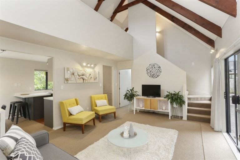 Photo of property in 47h Ambler Avenue, Glen Eden, Auckland, 0602