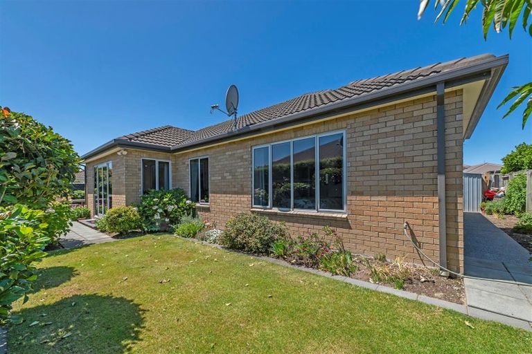 Photo of property in 7 Wedmore Close, Burwood, Christchurch, 8083