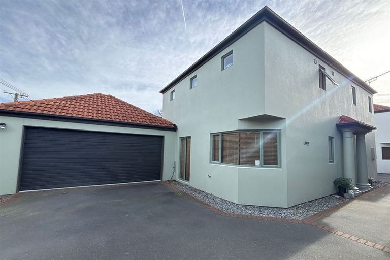 Photo of property in 62 Hewitts Road, Merivale, Christchurch, 8014