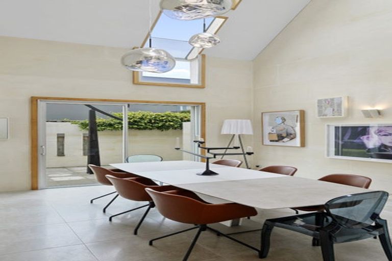 Photo of property in 49a Glandovey Road, Fendalton, Christchurch, 8052