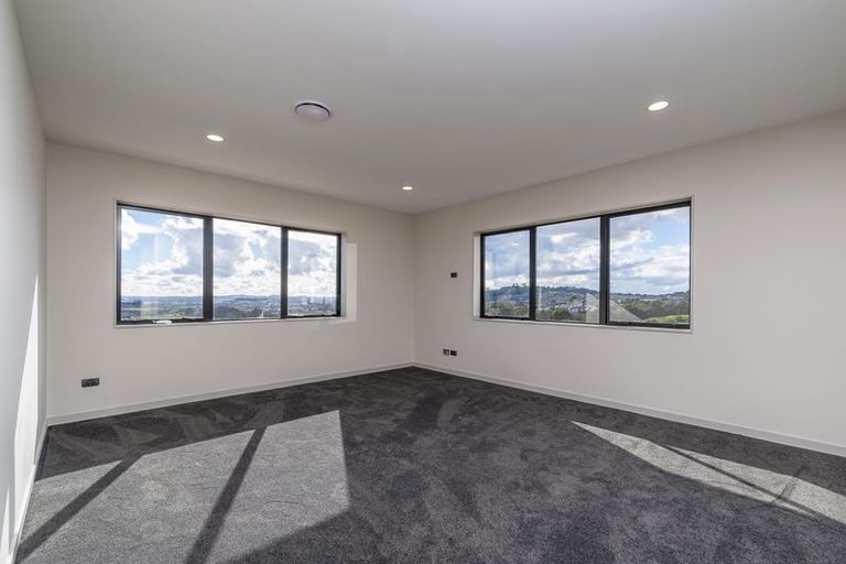 Photo of property in 13 Drover Close, Flat Bush, Auckland, 2019
