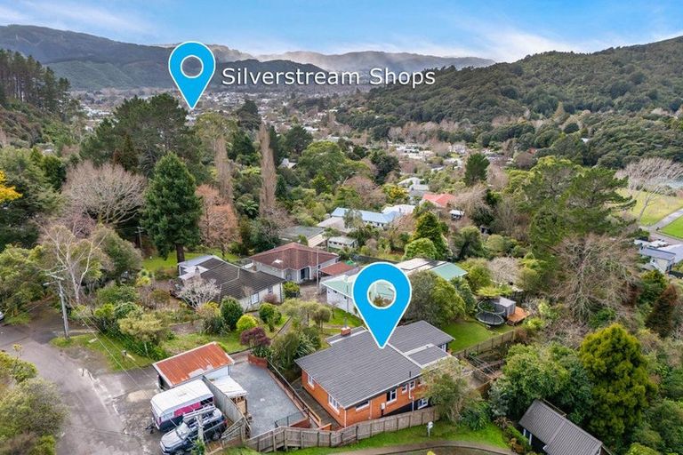Photo of property in 51 Wyndham Road, Pinehaven, Upper Hutt, 5019