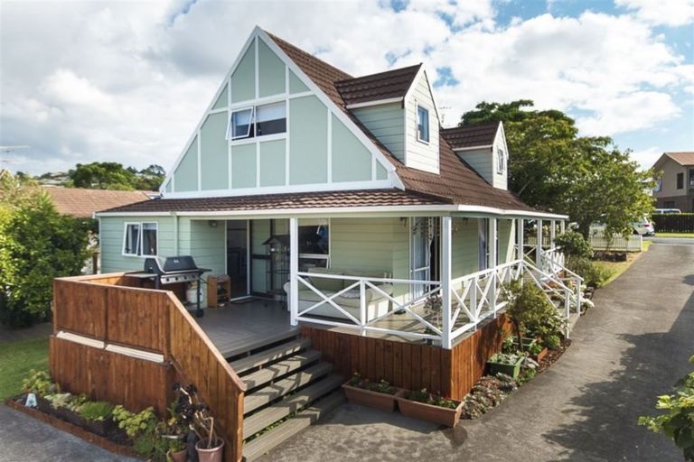 Photo of property in 154 Wellington Street, Pukekohe, 2120