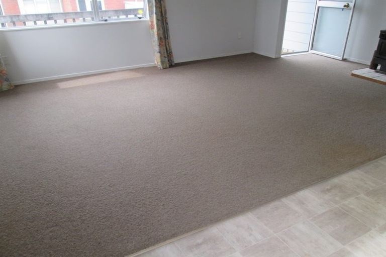 Photo of property in 118 Borich Road, Sunnyvale, Auckland, 0612