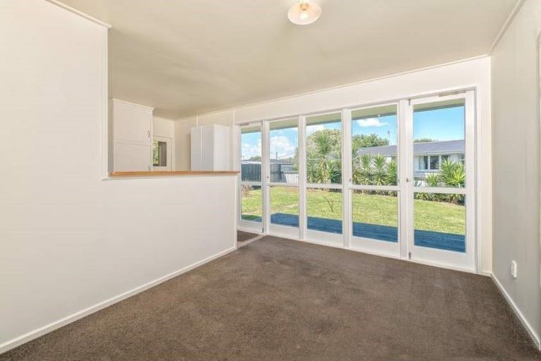 Photo of property in 21 Huia Street, Waiuku, 2123