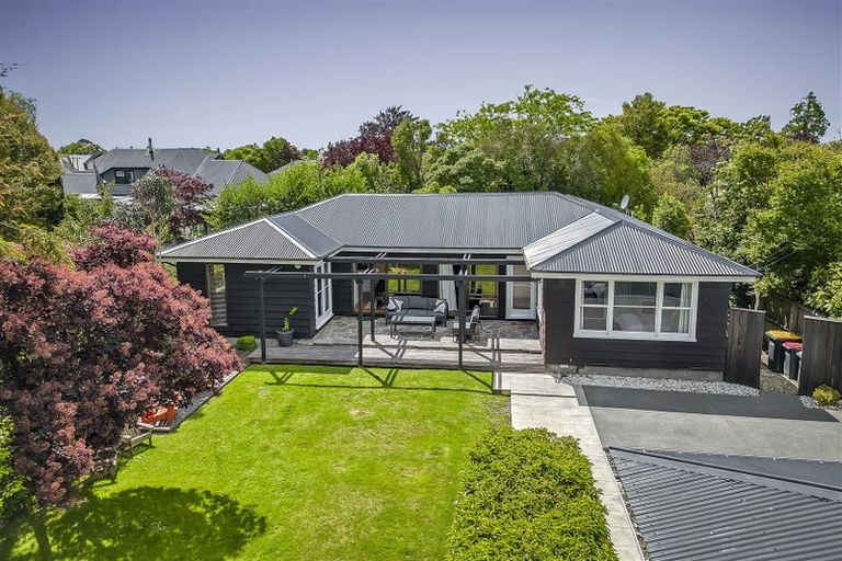 Photo of property in 9 Joyce Crescent, Ilam, Christchurch, 8041