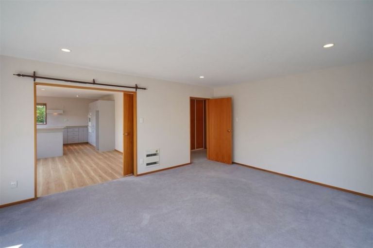 Photo of property in 30 Althorp Place, Avonhead, Christchurch, 8042