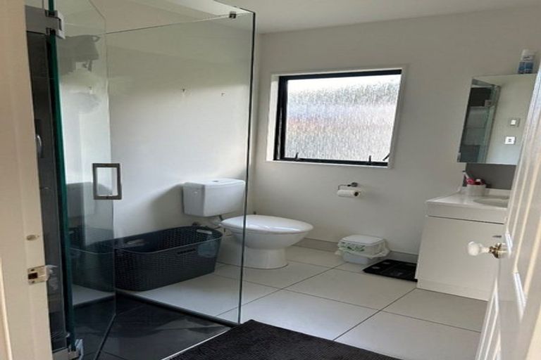 Photo of property in 4 Padstow Place, Camborne, Porirua, 5026