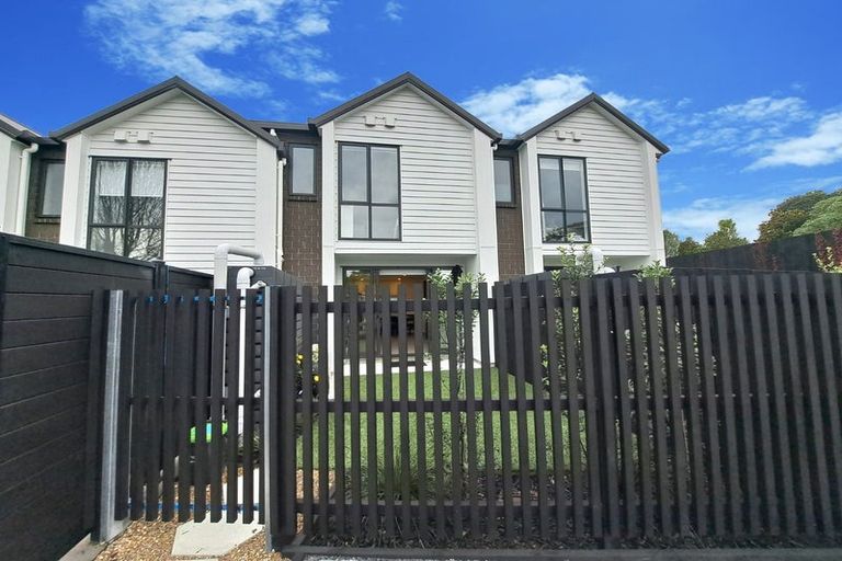 Photo of property in 20b Flaxdale Street, Birkdale, Auckland, 0626