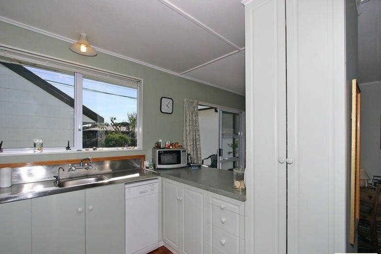 Photo of property in 26 Hillcrest Road, Raumati South, Paraparaumu, 5032