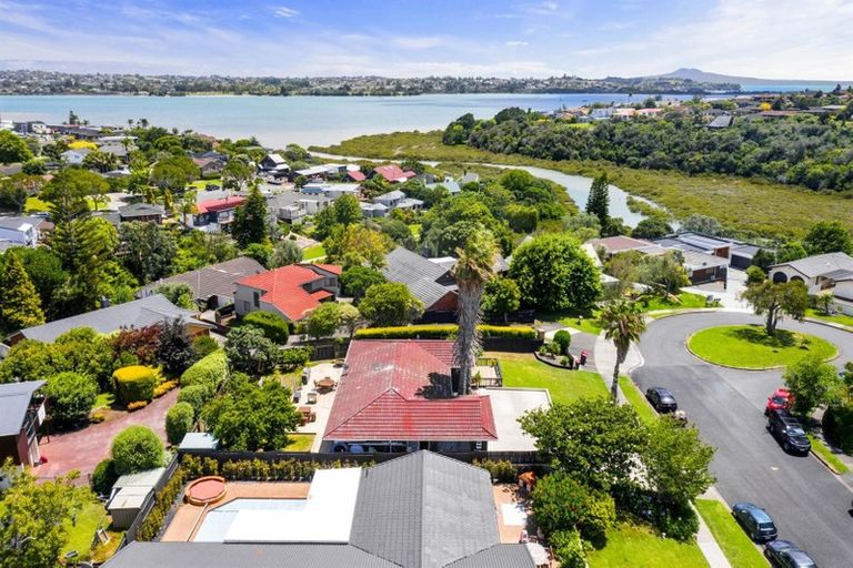 Photo of property in 6 Estelle Place, Farm Cove, Auckland, 2012